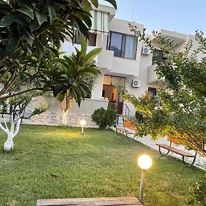 Pensión Mabel, Durrës