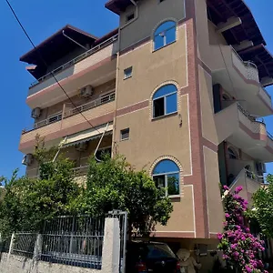 Pensión Serenade, Durrës