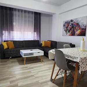 Old Town Boulevard In Center Apartment